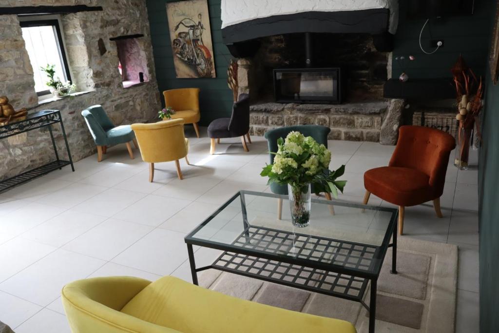 Le Relais De Porz Morvan Plomodiern Εξωτερικό φωτογραφία